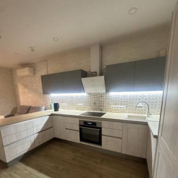 Сдается Многокомнатная квартира, 102 м²