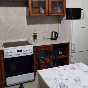 Продается 1-комнатная квартира, 41 м²