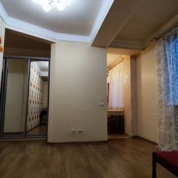 Продается 1-комнатная квартира, 37,8 м²