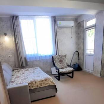 Продается 1-комнатная квартира, 35 м²