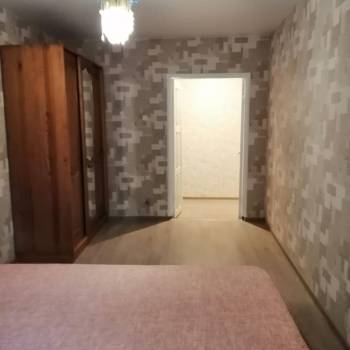 Продается Многокомнатная квартира, 77,8 м²