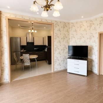 Сдается 1-комнатная квартира, 46,2 м²