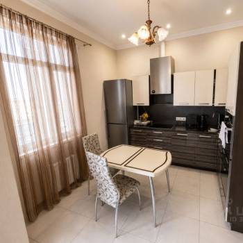 Сдается 1-комнатная квартира, 46,2 м²