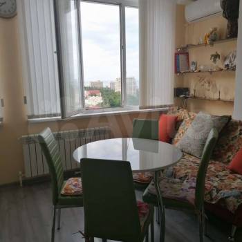 Сдается 1-комнатная квартира, 40 м²