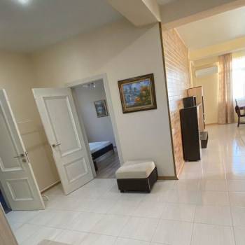 Сдается Многокомнатная квартира, 100 м²