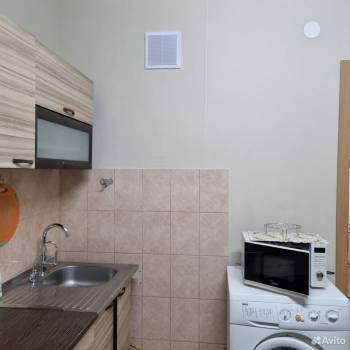 Продается 1-комнатная квартира, 37 м²