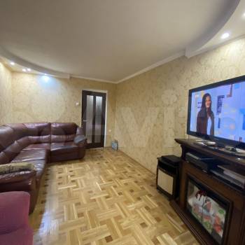 Продается Многокомнатная квартира, 70,7 м²