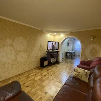 Продается Многокомнатная квартира, 70,7 м²
