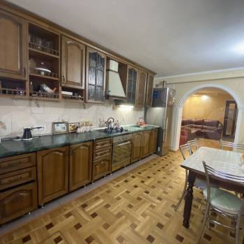 Продается Многокомнатная квартира, 70,7 м²