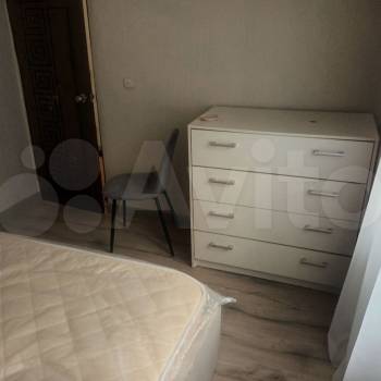 Сдается Многокомнатная квартира, 60 м²