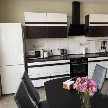 Продается 2-х комнатная квартира, 57 м²