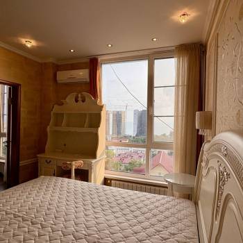 Сдается Многокомнатная квартира, 105,8 м²