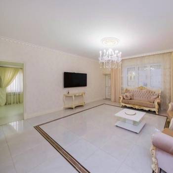 Сдается Многокомнатная квартира, 254 м²