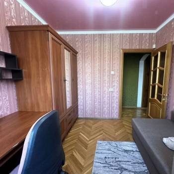 Сдается Многокомнатная квартира, 60 м²