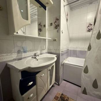 Сдается Многокомнатная квартира, 60 м²