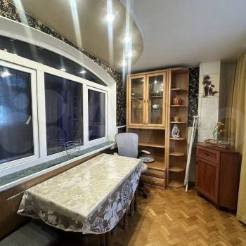 Сдается Многокомнатная квартира, 60 м²