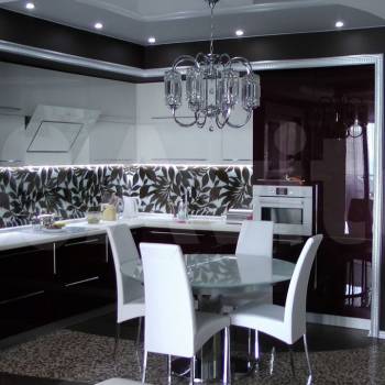 Продается Многокомнатная квартира, 143 м²