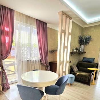 Продается Многокомнатная квартира, 120 м²