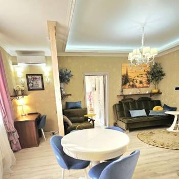 Продается Многокомнатная квартира, 120 м²