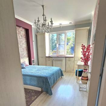 Продается Многокомнатная квартира, 120 м²
