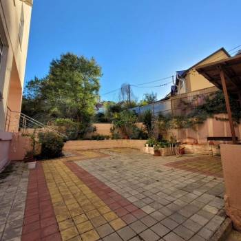 Продается 1-комнатная квартира, 48 м²