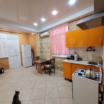 Продается 1-комнатная квартира, 48 м²