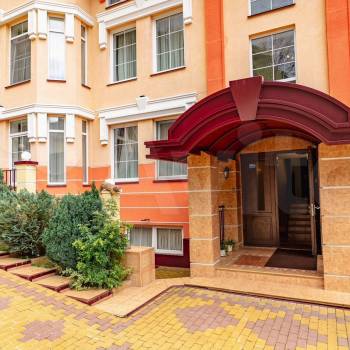 Сдается 2-х комнатная квартира, 70 м²