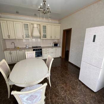 Сдается Дом, 215 м²