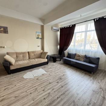 Продается 1-комнатная квартира, 37 м²