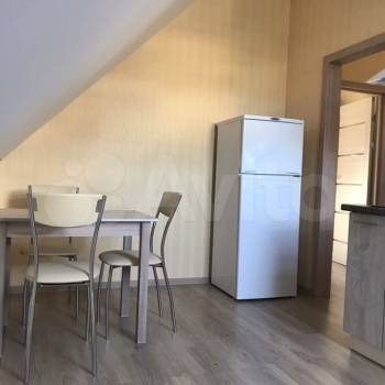 Сдается 1-комнатная квартира, 54 м²