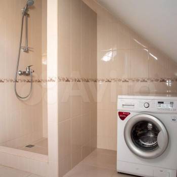 Сдается 1-комнатная квартира, 54 м²