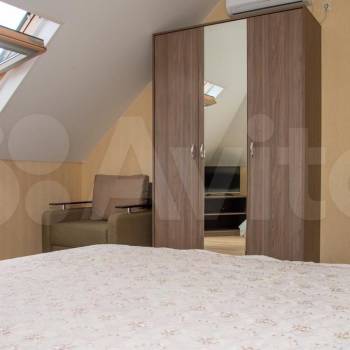 Сдается 1-комнатная квартира, 54 м²