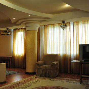 Сдается 2-х комнатная квартира, 72 м²