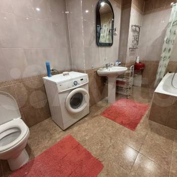 Сдается 2-х комнатная квартира, 72 м²