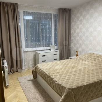 Сдается Многокомнатная квартира, 70 м²