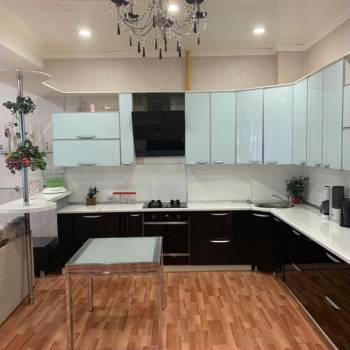 Продается 3-х комнатная квартира, 137 м²