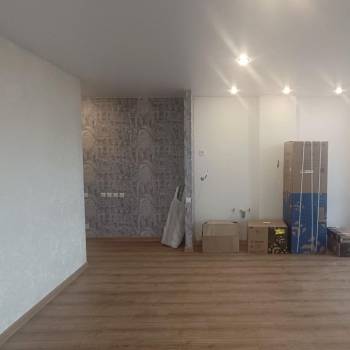 Продается 1-комнатная квартира, 32,7 м²