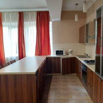 Продается 2-х комнатная квартира, 70 м²