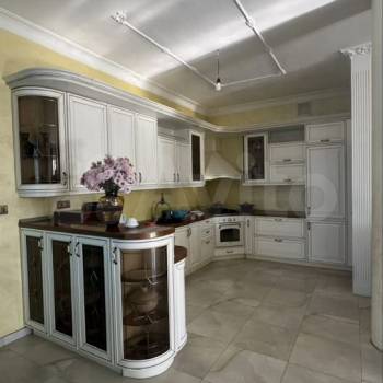 Продается Дом, 200 м²