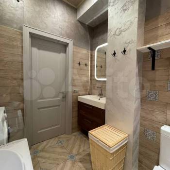 Сдается 1-комнатная квартира, 42 м²