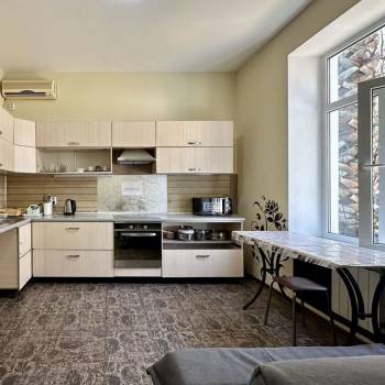 Продается Нежилое помещение, 670 м²