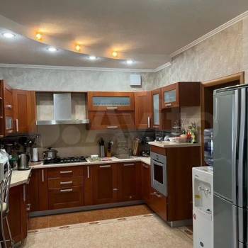 Продается Дом, 320 м²