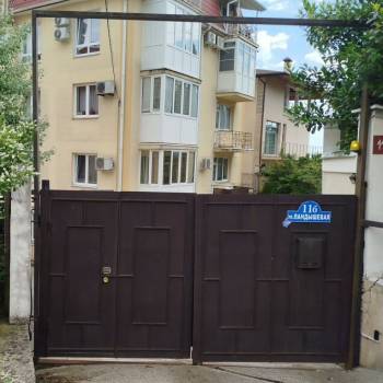 Сдается 1-комнатная квартира, 42 м²