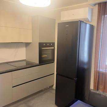 Сдается 2-х комнатная квартира, 75 м²