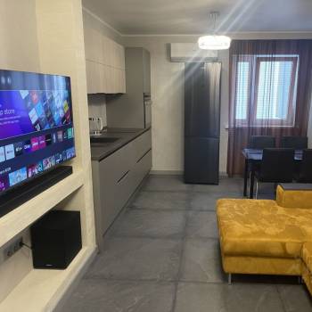 Сдается 2-х комнатная квартира, 75 м²