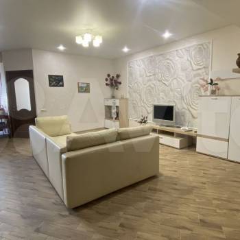 Продается Многокомнатная квартира, 74,7 м²