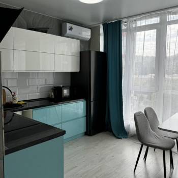 Сдается 1-комнатная квартира, 38 м²