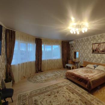 Сдается 2-х комнатная квартира, 82 м²