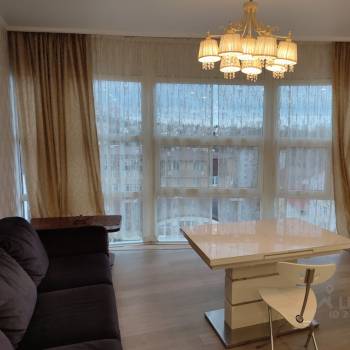 Сдается 2-х комнатная квартира, 82 м²