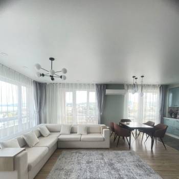 Сдается 2-х комнатная квартира, 95 м²